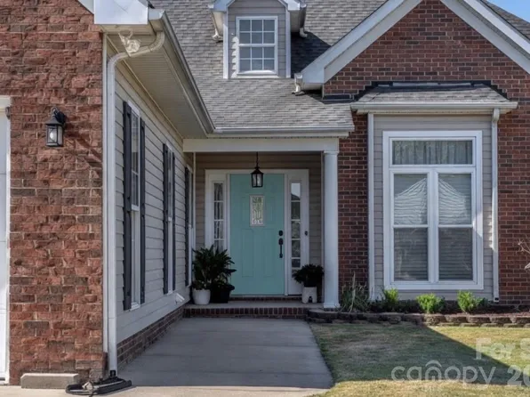 3007 Galena Chase Dr, Indian Trail, NC 28079