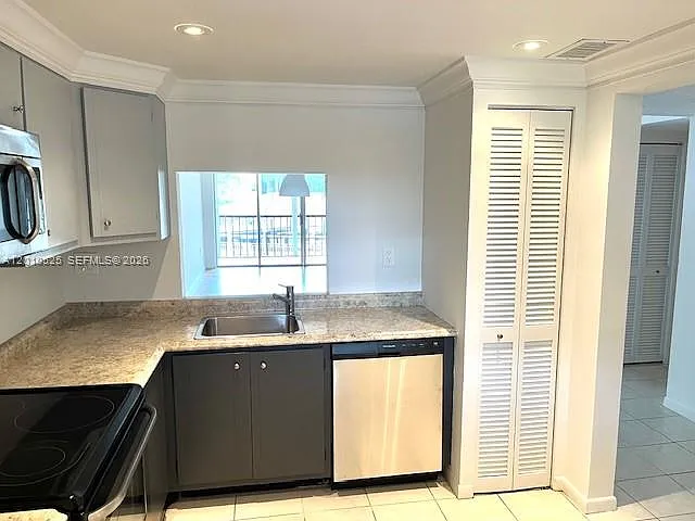 3920 Inverrary Blvd #204C — Photo 3