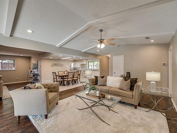 2nd image of 3622 Knight Ln