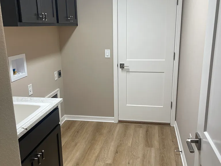 7189 Tucson — Photo 24