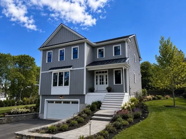 25 Cox St, Hudson, MA 01749
