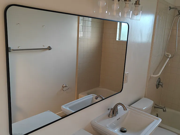 8945 Bedford Ave — Photo 14