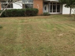 181 9th St, Cochran, GA 31014