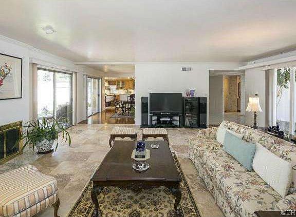 3rd image of 445 Pilgrim Pl