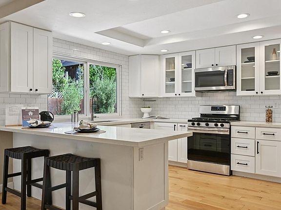 4th image of 5427 Yerba Buena Road