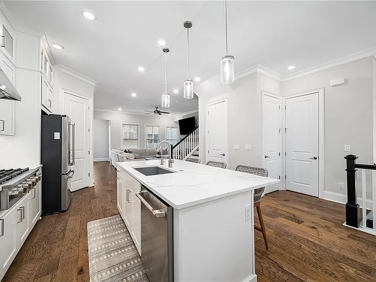 896 Mayfield Rd — Photo 6