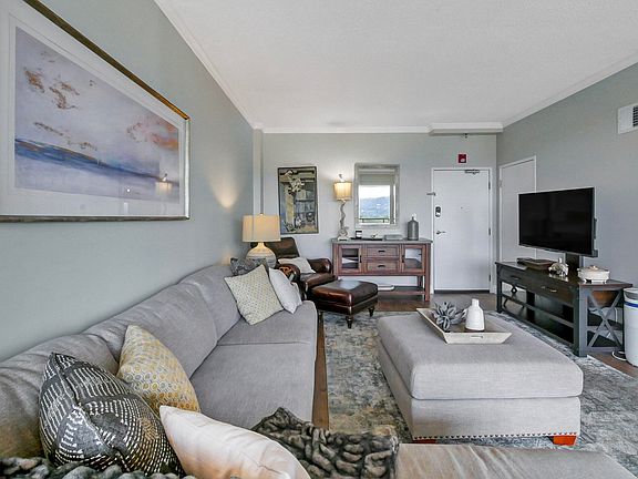 5th image of 1131 Stringers Ridge Rd APT 15K