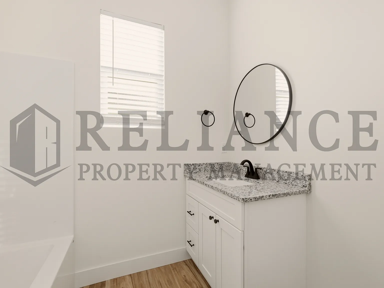 519 E Elmwood St - 1 — Photo 4