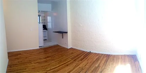 Rented by Siderow Residential Group