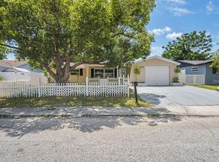 8733 Goshen Ln, Port Richey, FL 34668