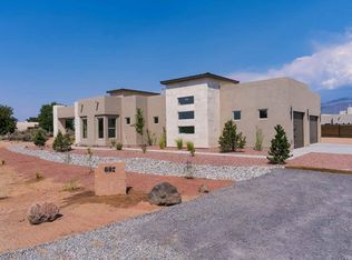 602 Camino De La Tierra, Corrales, NM 87048