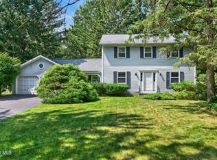 412 Persimmon Drive, Schenectady, NY 12303