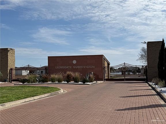 2nd image of 1518 Serengeti Way