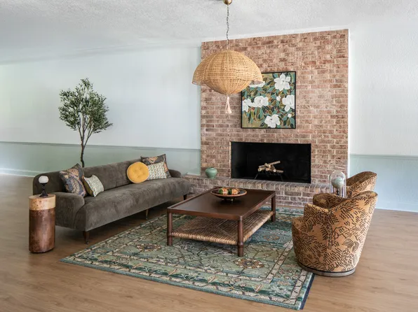 The Rio Apartments