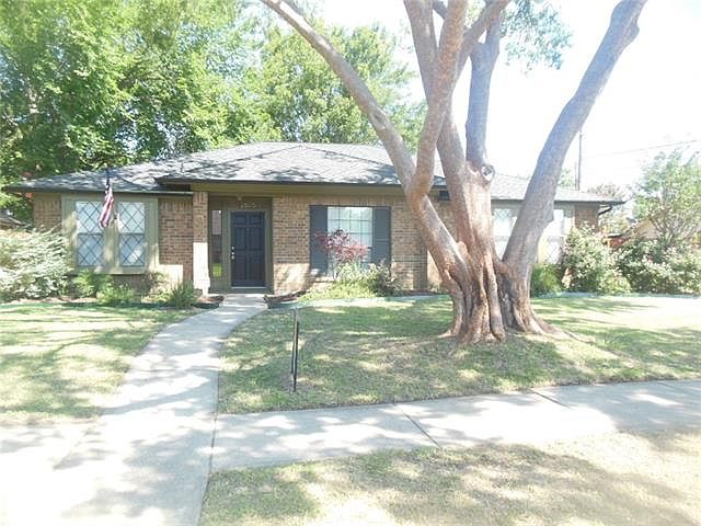 1st image of 2605 Kimberly Dr