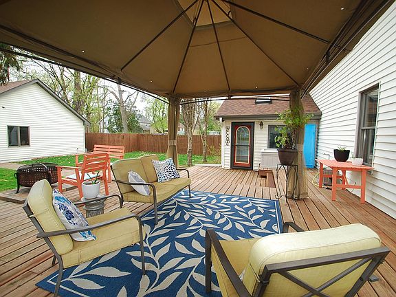 3rd image of 518 Holcombe St S