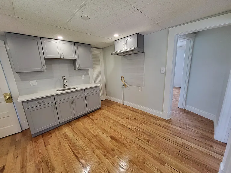 71 Middlesex St #2 — Photo 9
