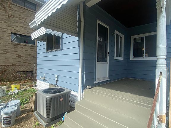 5th image of 933 Russellwood Ave