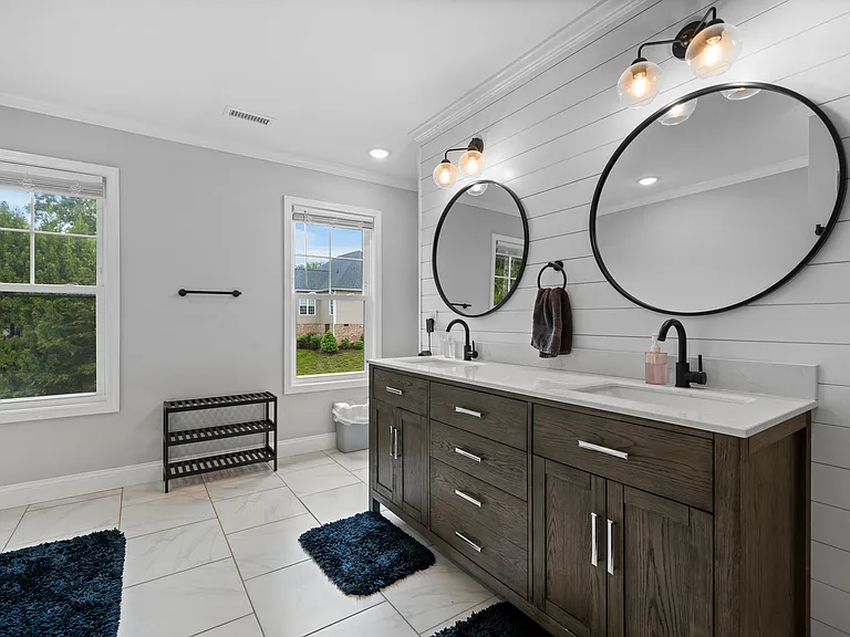 100 Riley Dr — Photo 13