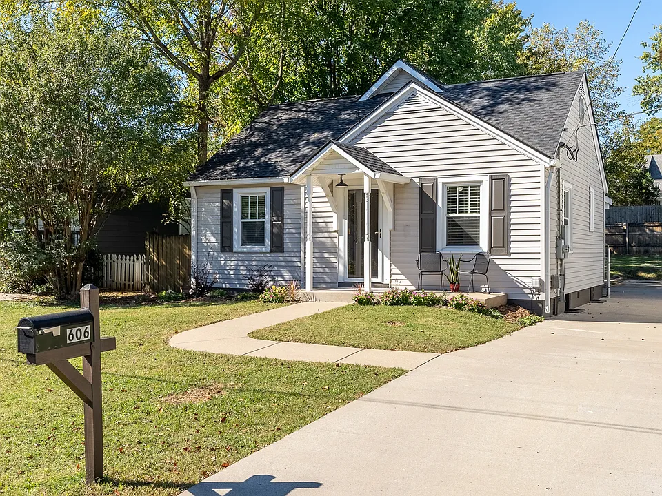 606 Rudolph Ave