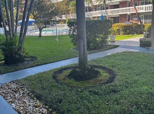 181 NE 14th Ave, Hallandale, FL 33009