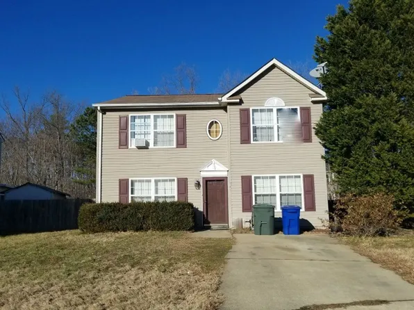 741 Princess Ct, Newport News, VA 23608