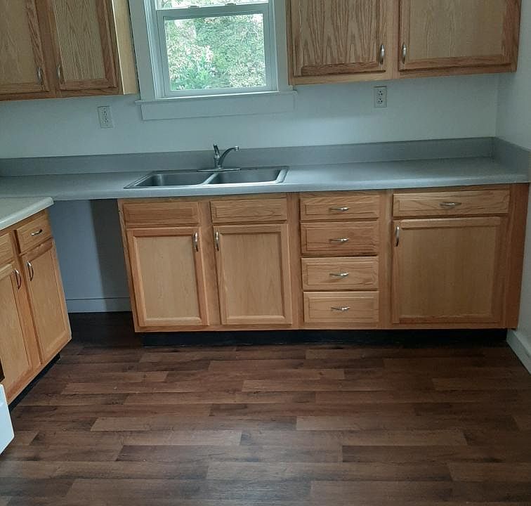 1st image of 2413A Beaufort Ave #A