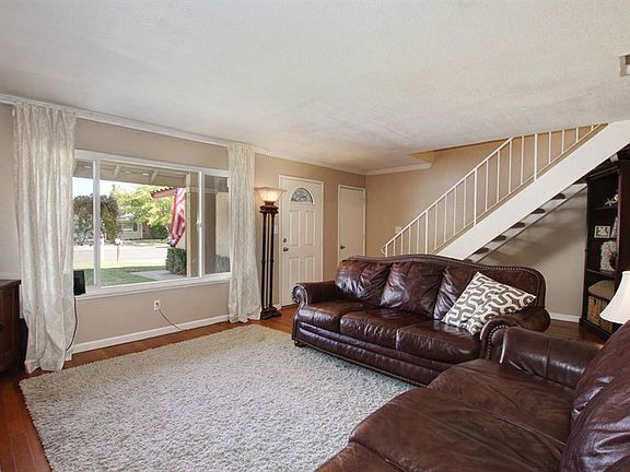 5th image of 8984 Canberra Dr