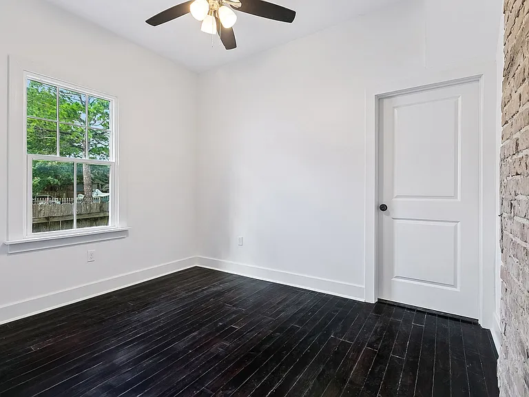 4023 Franklin Ave #4023 — Photo 10