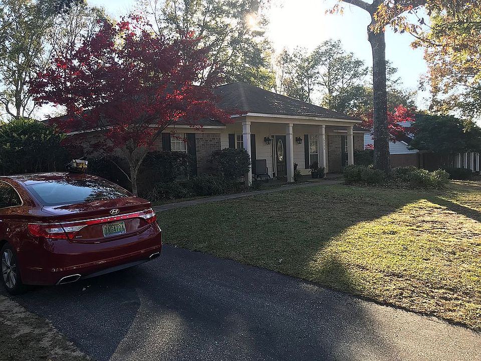 2nd image of 6121 Lindholm Dr S