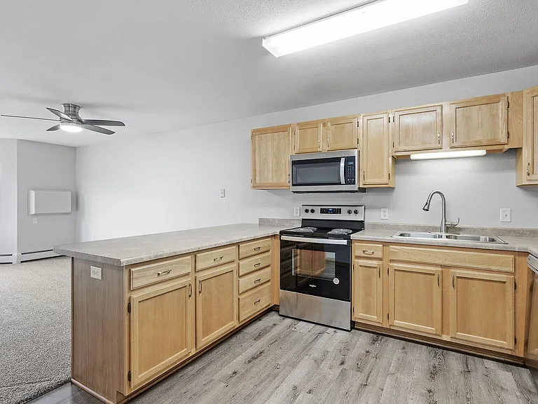 Creekside Commons Apartments — Photo 67