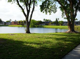 273 Arabian Rd APT 273, Lake Worth, FL 33461