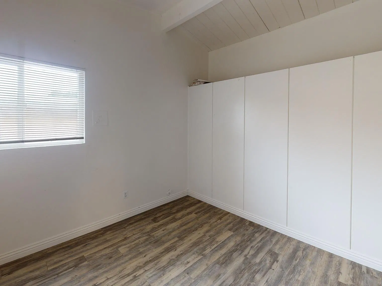 5484 Baja Dr — Photo 4