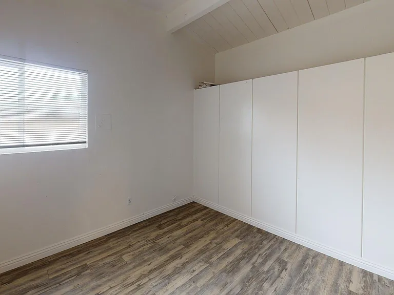 5484 Baja Dr — Photo 4