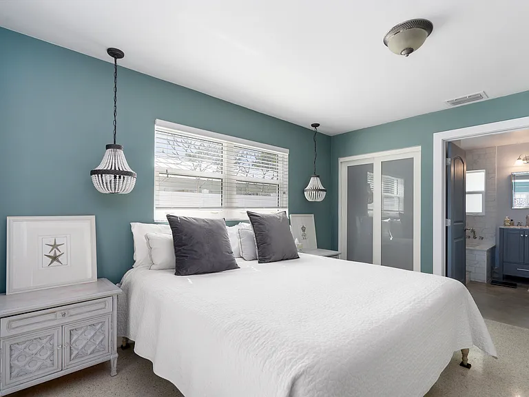 330 N Tessier Dr — Photo 34