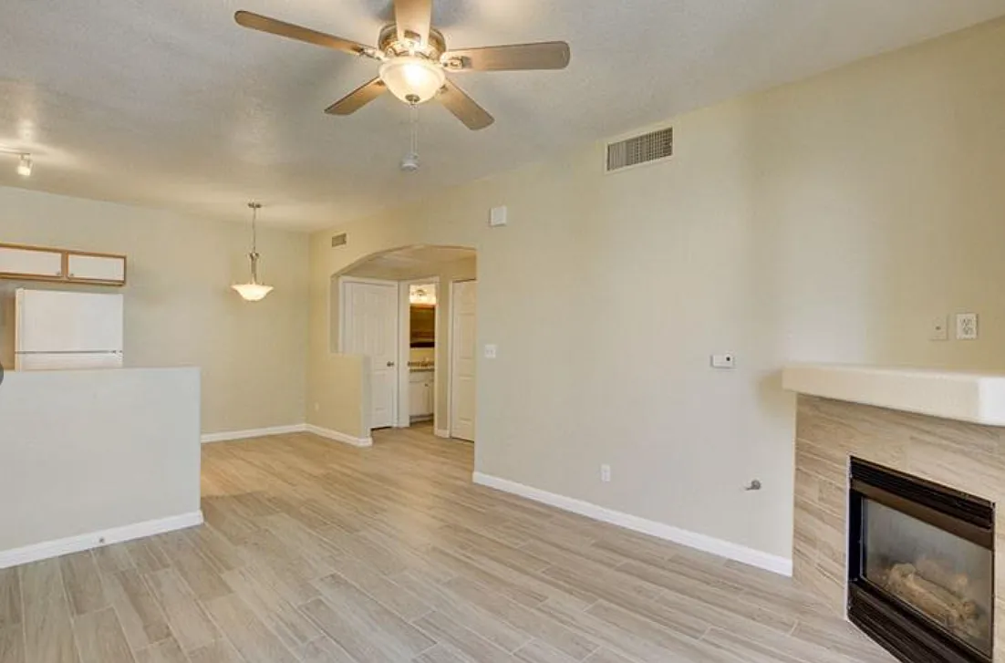 1 bed, 1.0 bath, 616 sqft, $1,050 — Photo 1