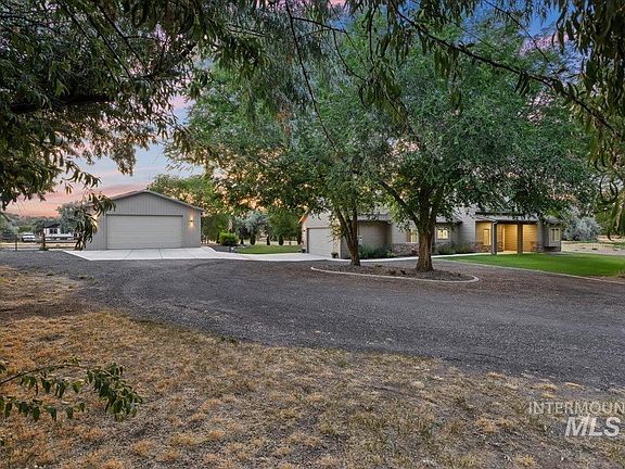 4th image of 4485 Silver Creek Rd