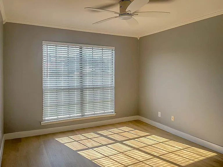 332 W Harwood Rd #B — Photo 20