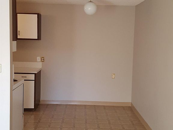 4th image of 432 Huntsville Cres NW #309