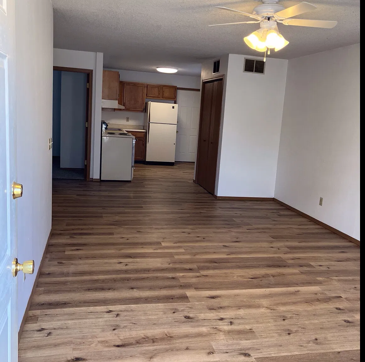 2 bed, 850 sqft, $1,000 — Photo 2