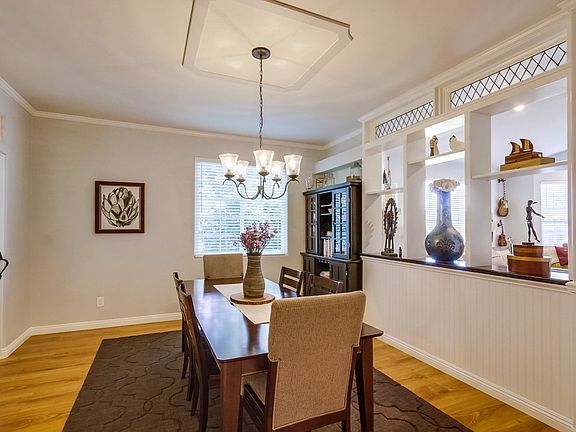 4th image of 10949 Meadow Glen Way E