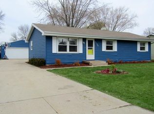 1124 Melissa St, Menasha, WI 54952