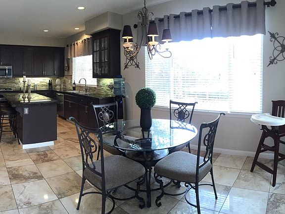 2nd image of 965 Oak Brook Way