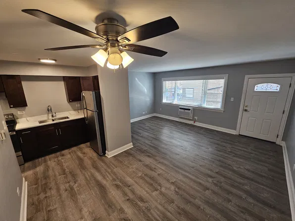 1805 S Harlem Ave APT 8, Berwyn, IL 60402
