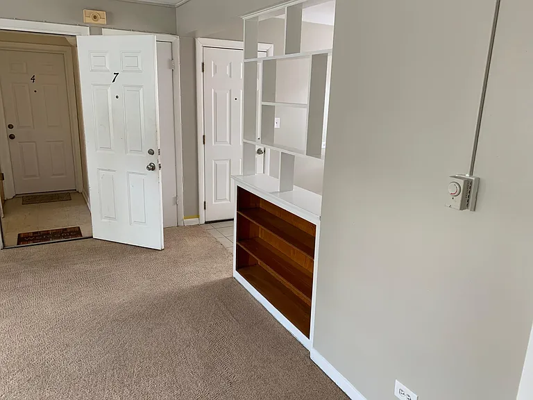 915 E Miner St #7 — Photo 6