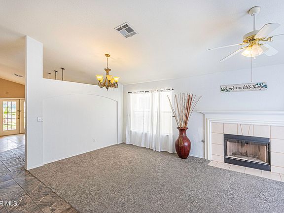 4th image of 3011 Oak Crest Cir