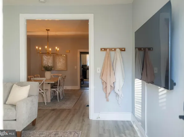 28 N Lincoln St, Palmyra, PA 17078