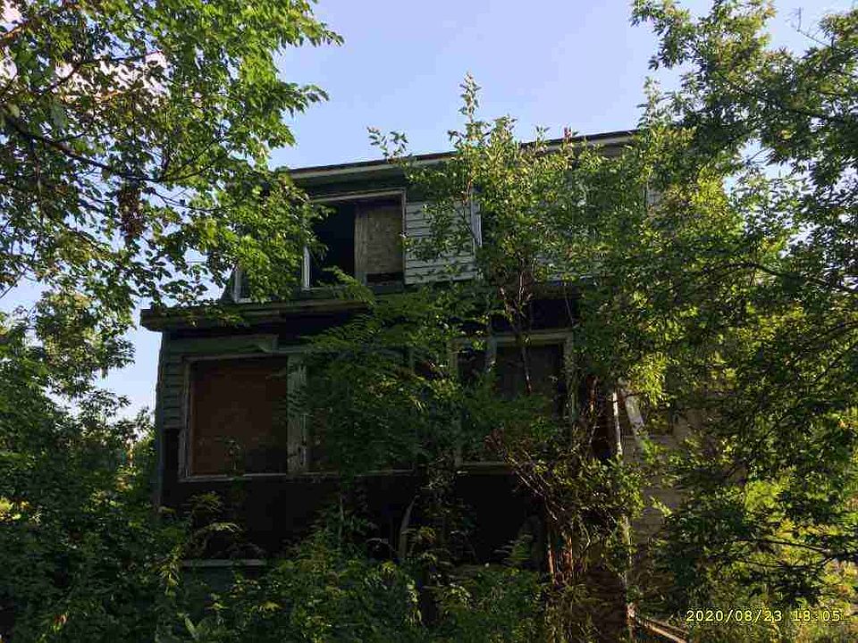 14049 Park Grove