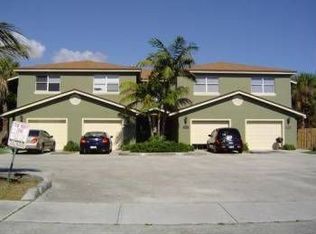 1951 NE 5th St, Deerfield Beach, FL 33441