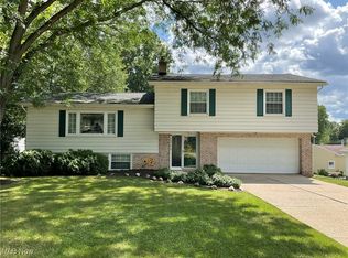 2478 Barrington Rd, Fairlawn, OH 44333